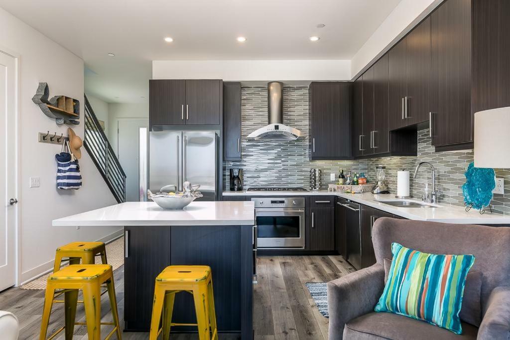 Ocean View 3 Bedrooms Condo, Just Steps From The Park, Pier & Water! Imperial Beach Eksteriør billede